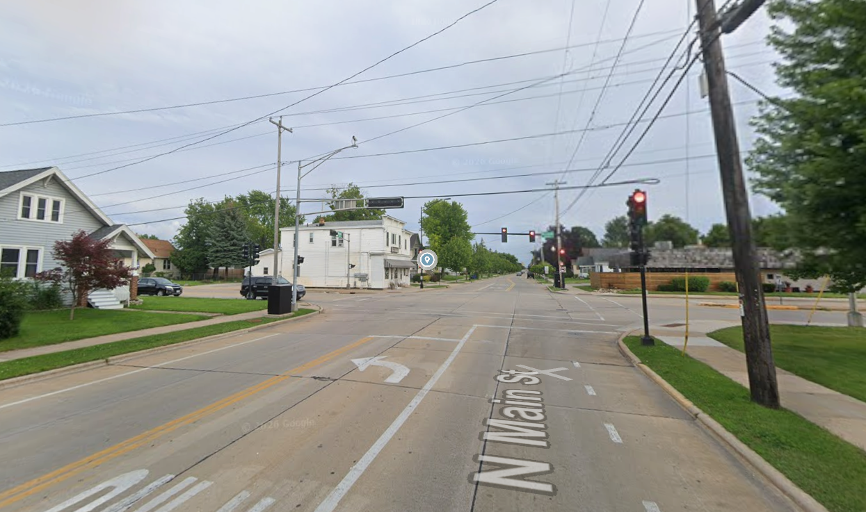 Murdock Ave / N Main St