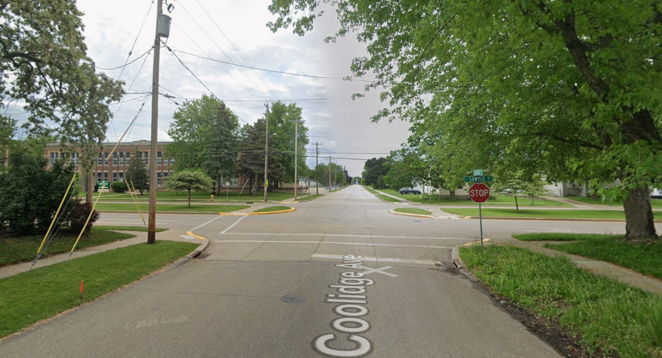 N Sawyer St / Coolidge Ave