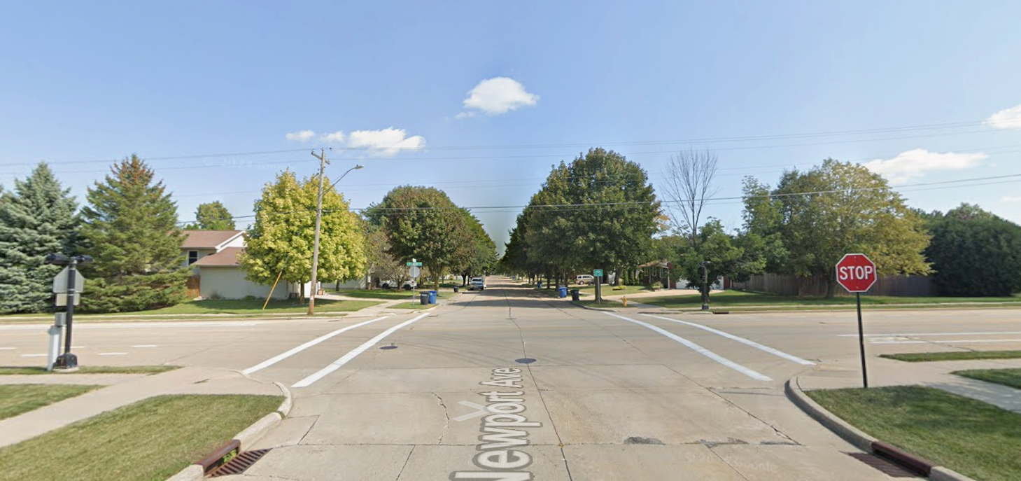 S Oakwood Rd / Newport Ave