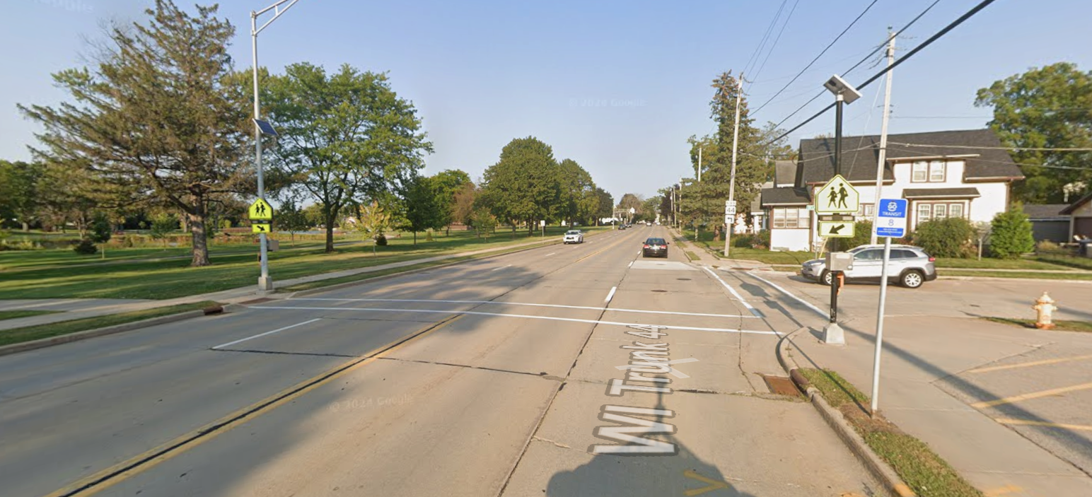 W South Park Ave / Delaware St